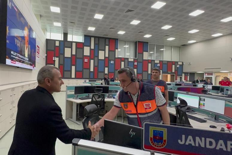 Vali Sonel, 112 Acil Çağrı Merkezi’nde İncelemerde Bulundu