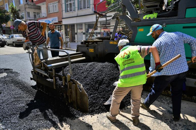 YENİ MAHALLE ADI GİBİ YENİLENİYOR