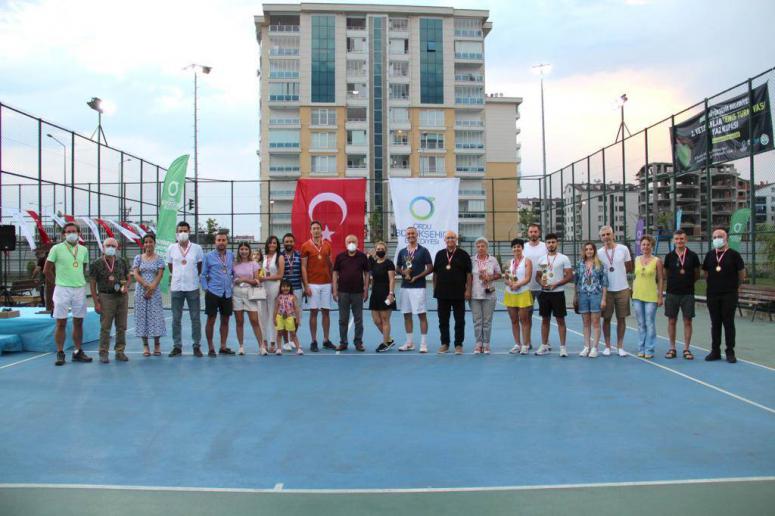 VETERANLAR YAZ KUPASI SONA ERDİ