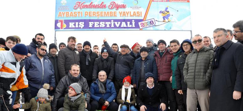 YAYLALARDA KAR KEYFİ YAŞANDI