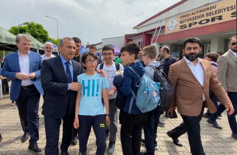 Vali Sonel, 4-6 Yaş Kur’an Kurslarında Eğitim Gören Öğrencilerin Yılsonu Etkinliğine Katıldı