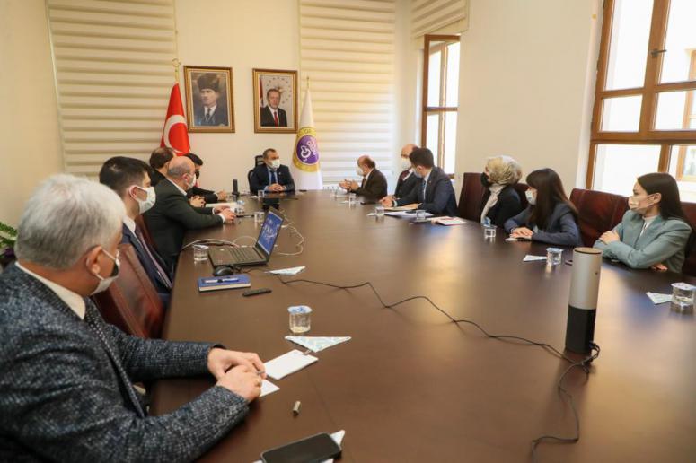 Vali Sonel, “Bireysel Tedbirler Bizi Salgından Koruyacak”