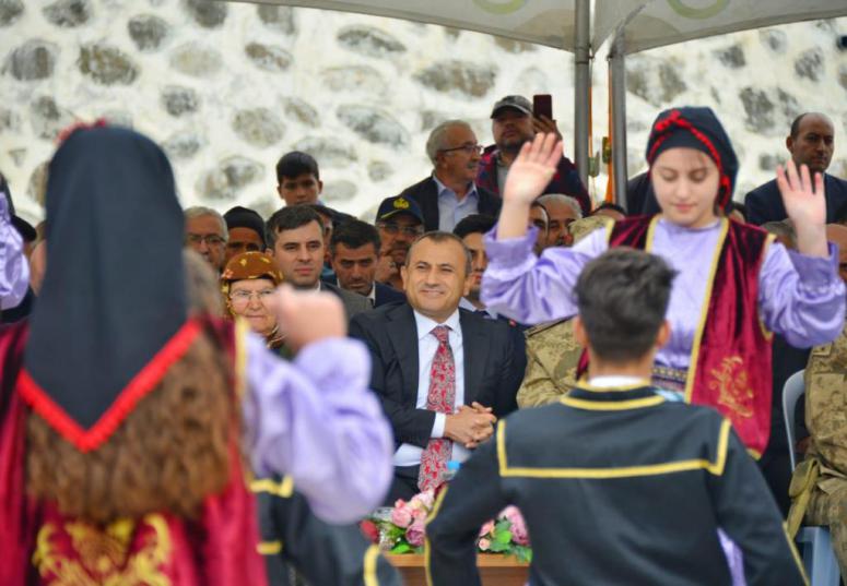 Vali Sonel, Akkuş İlçemizde Çeşitli Programlara Katıldı
