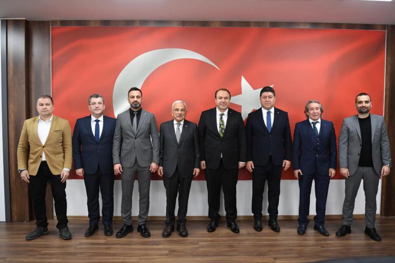 7'DEN 70'E HER YÜREKTE AŞKIN TÖREN SEVGİSİ VAR