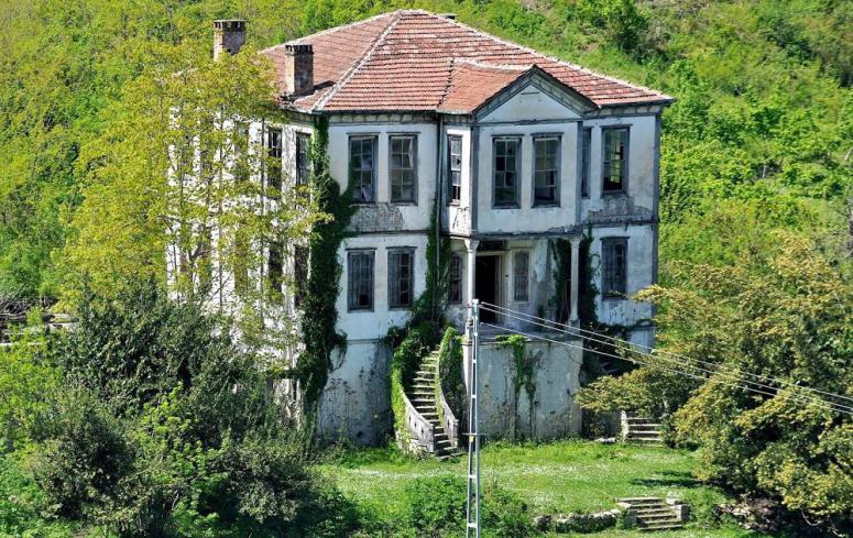 115 YILLIK KONAK GELECEĞE TAŞINIYOR