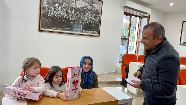 Vali Sonel, “Kapımız Sizlere Her Zaman Açıktır”