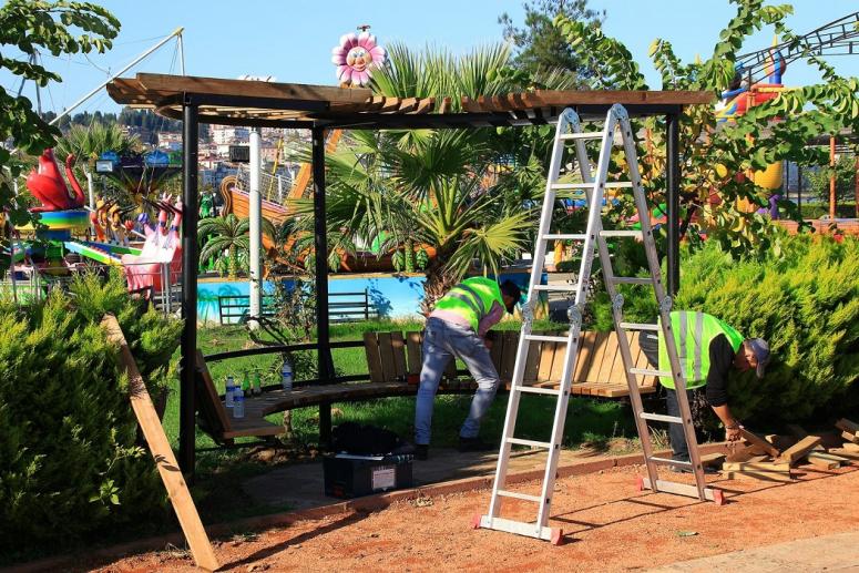 Büyükşehir parkları elden geçiriyor