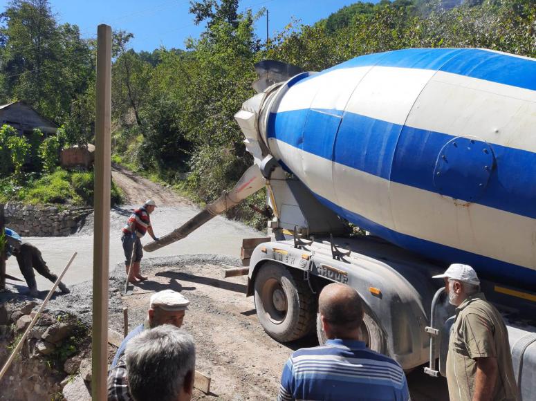 KORGAN’IN MAHALLE YOLLARI BETONLA BULUŞUYOR