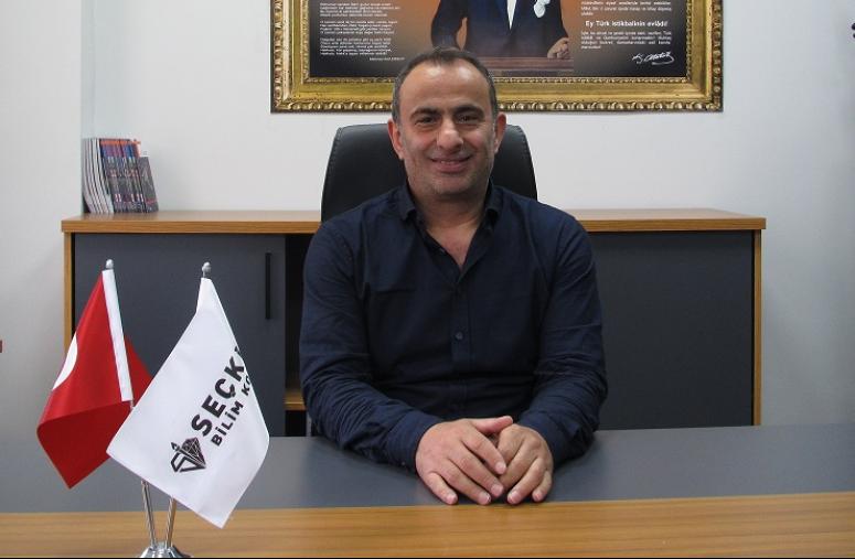 O BİR İDEALİST