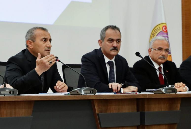 Milli Eğitim Bakanı Özer, Valiliğimizi Ziyaret Etti