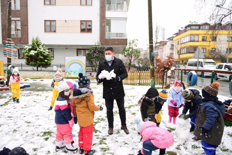 BAŞKAN AMCAYLA KARDAN ADAM YAPTILAR