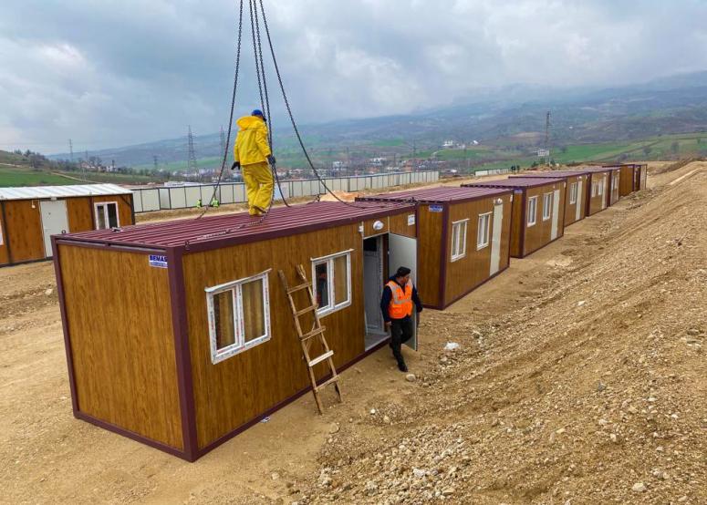 ORDU KÖYÜ İÇİN İLK KONTEYNERLER ADIYAMAN GÖLBAŞI’NA ULAŞTI