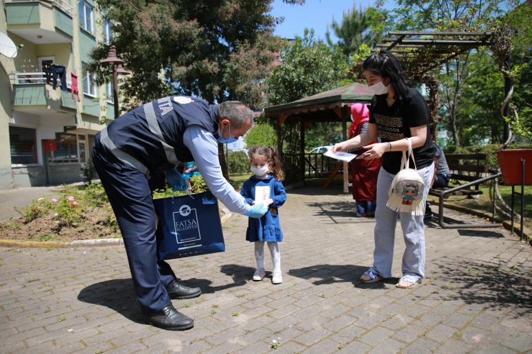 Üniversitemizde Çocuklar için 50 Bin Koruyucu Maske Üretildi