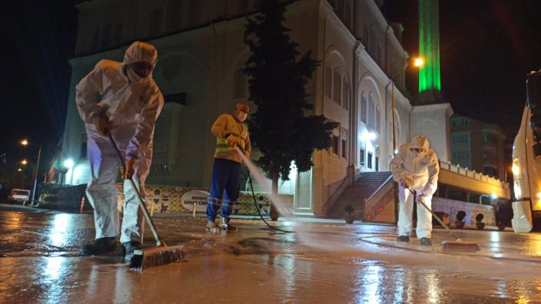ALTINORDU BELEDİYESİ ‘TEMİZLİK TİMİ’ GECE-GÜNDÜZ İŞ BAŞINDA