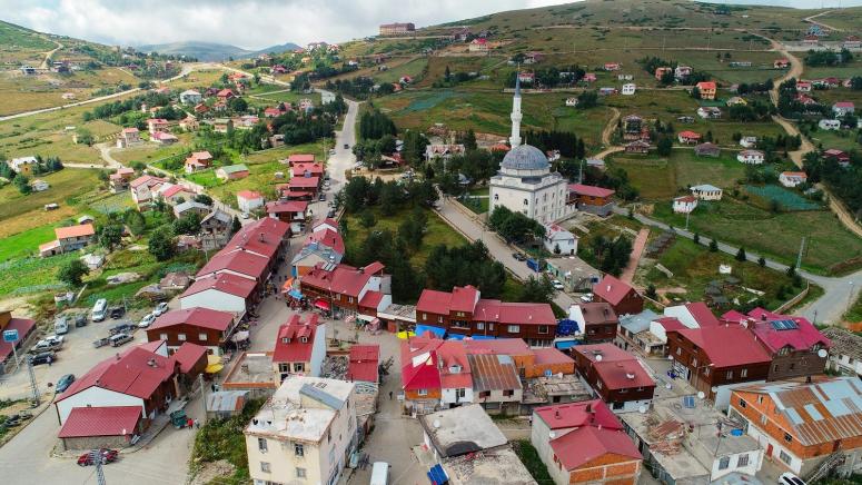 ÇAMBAŞI YAYLASI’NA İLGİ ARTTI