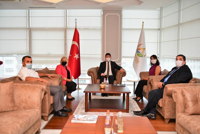 BAŞKAN TÖREN: “MUHTARLARIMIZ BİZİM YOL ARKADAŞLARIMIZ”
