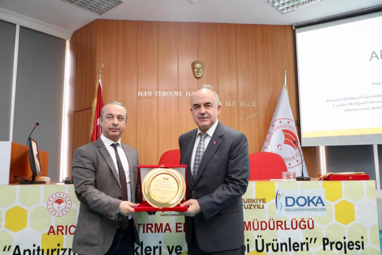 Arıcılara Apiterapi Eğitimi Verildi