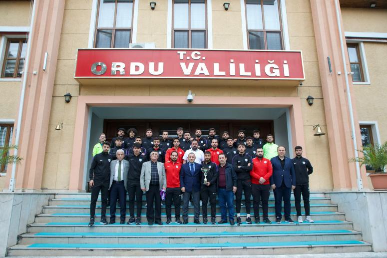 Şampiyon Orduspor’dan, Vali Sonel’e Teşekkür Ziyareti