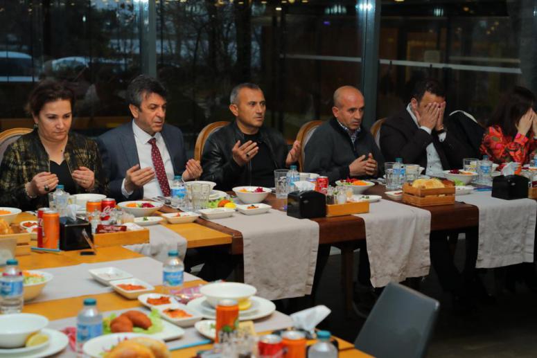 Vali Sonel, “Depremzede Misafirlerimiz, Bizim Baş Tacımızdır”