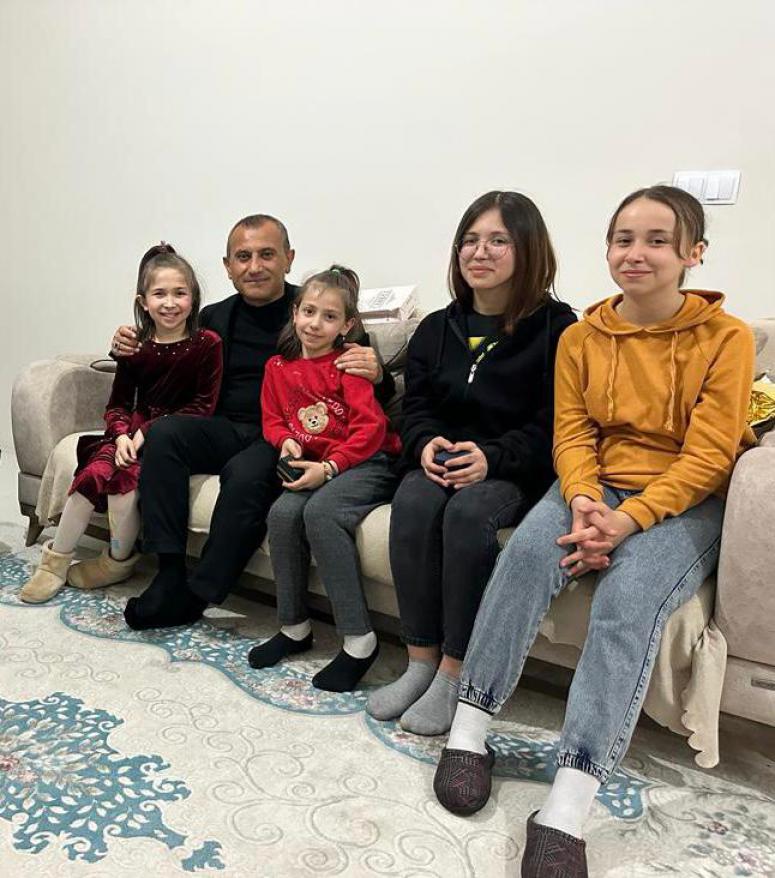 Vali Sonel, Mercan’ın Küpe Takma Hayalini Gerçekleştirdi