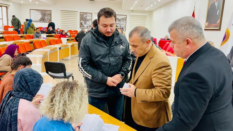 Vali Sonel, “Burası Sizin Eviniz”
