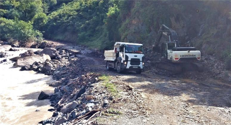 ALTINORDU’DA SELİN İZLERİ SİLİNİYOR