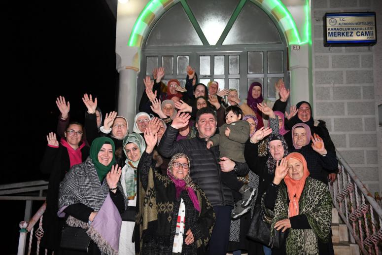 ALTINORDU AŞKINTÖREN'İ KUCAKLADI