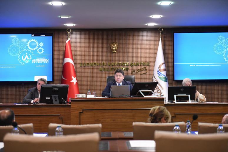 BAŞKAN AŞKIN TÖREN’DEN ÇARPICI AÇIKLAMALAR