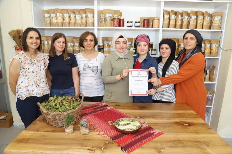 DÜŞÜNEN ORDU’NUN ÜRETEN KADINLARI