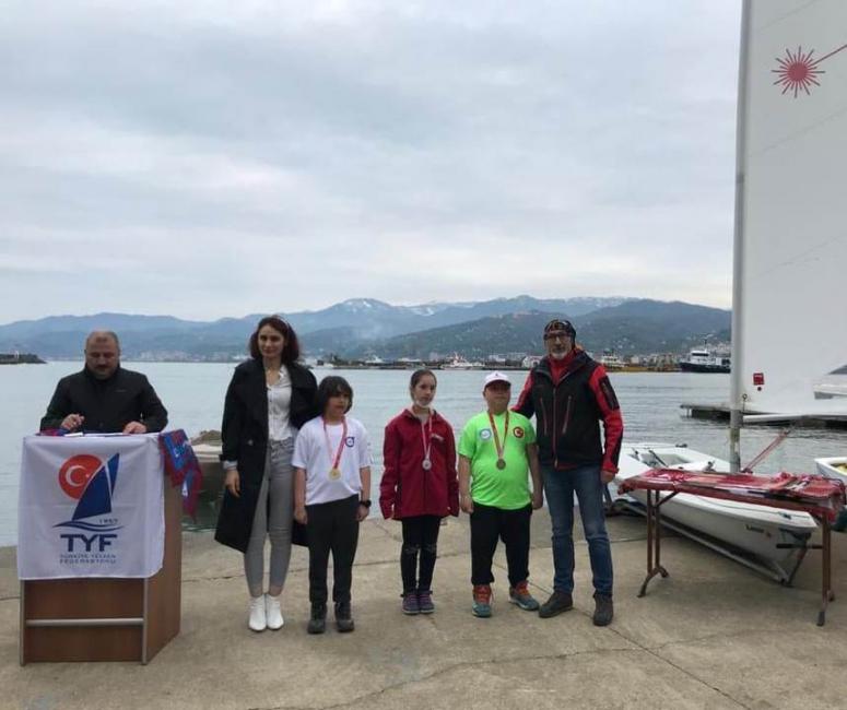 BÜYÜKŞEHİR’İN SPORCULARI MADALYALARI TOPLUYOR