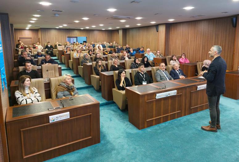 ALTINORDU BELEDİYESİ PERSONEL EĞİTİMLERİNİ SÜRDÜRÜYOR