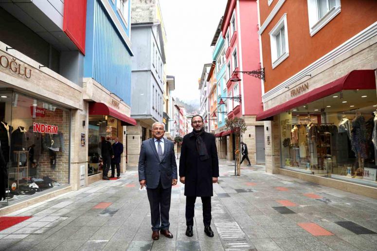 BAKAN KASAPOĞLU BÜYÜKŞEHİRDE