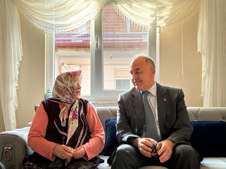 Vali Erol, Cumhuriyet Çınarlarını Ziyaret Etti