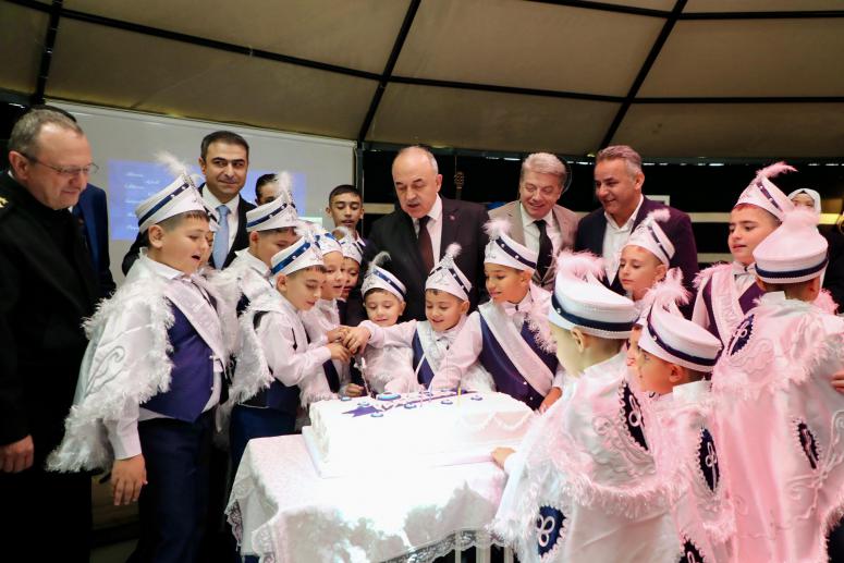 Vali Erol, Sünnet Şöleni’ne Katıldı