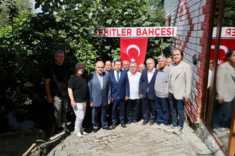 Vali Erol, Ünye İlçemizde “Şehitler Bahçesi”nde Düzenlenen Programa Katıldı