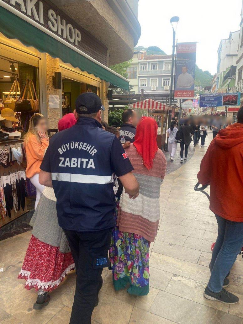 BÜYÜKŞEHİR ZABITASINDAN 26 DİLENCİYE MÜDAHALE