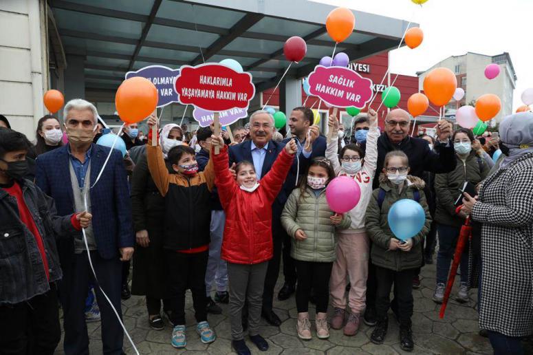 BAŞKAN GÜLER: “ÇOCUK GÜLERSE, DÜNYA GÜLER”