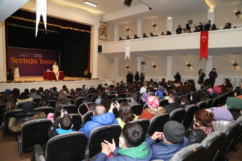 “MUTLU AİLELER MUTLU ÇOCUKLAR” KONFERANSINA YOĞUN İLGİ
