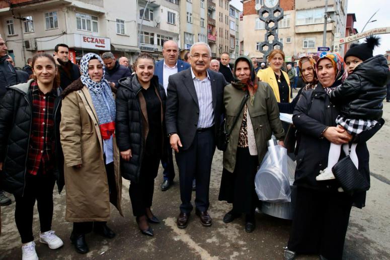 BAŞKAN GÜLER’E GÜRGENTEPE’DE SEVGİ SELİ