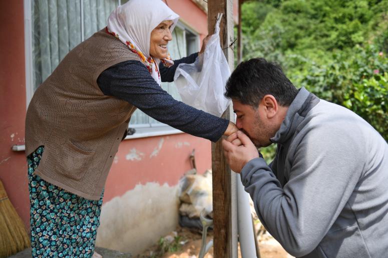 KARARLILIĞI, SAMİMİYETİ VE İLKELİ DURUŞUYLA FARK YARATAN İSİM AŞKIN TÖREN