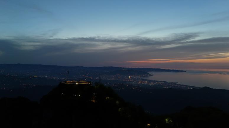 YOROZ’UN GECE MANZARASI HAYRAN BIRAKTI